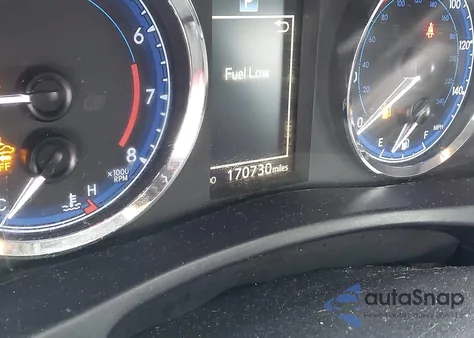 2017 Toyota Corolla Xse из США, поврежденный, VIN 5YFBURHE3HP733081